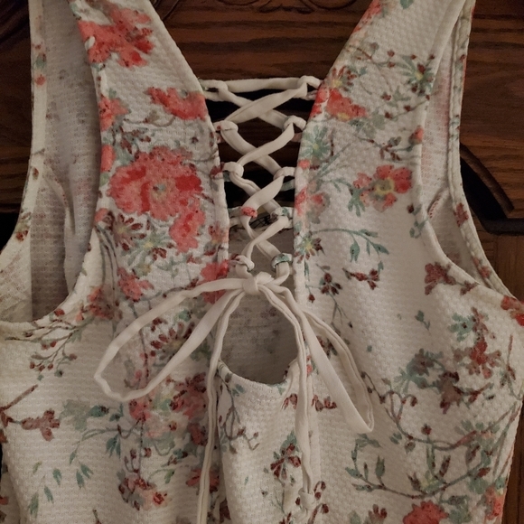 Jessica Simpson Women's Lace Up Back Dress - Picture 5 of 11